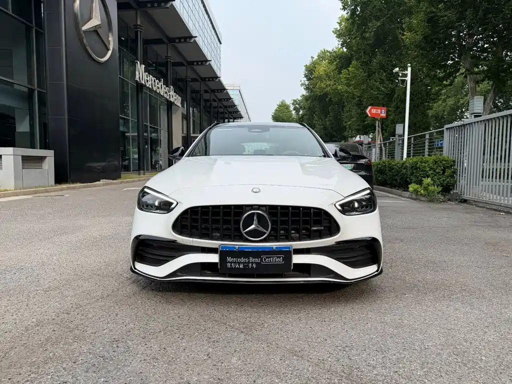 Mercedes-Benz C-Class AMG 2025 — фото 5