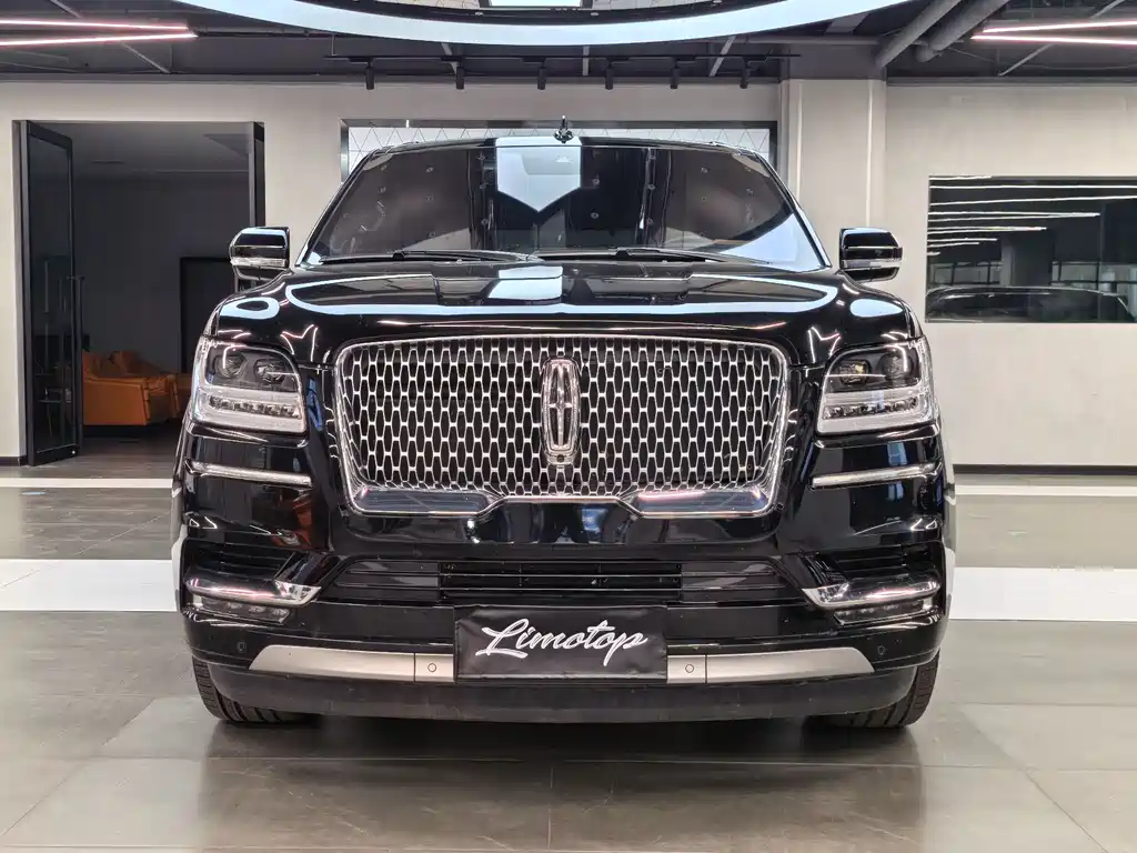 Lincoln Navigator 2021 — фото 2