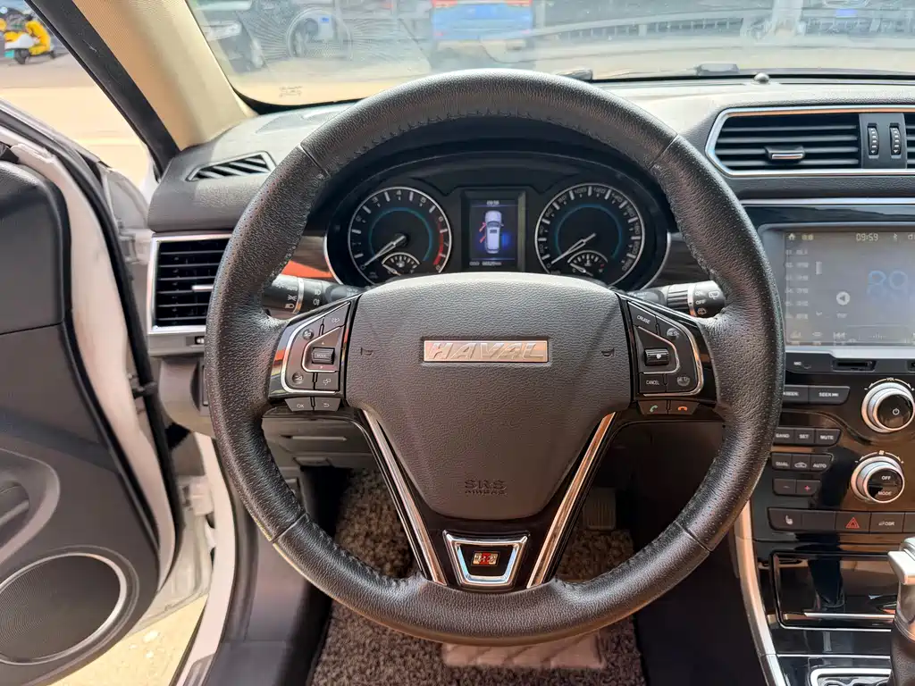 Haval H2 2015 — фото 10