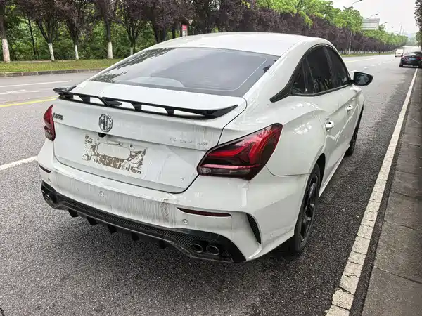 MG MG5 Scorpio 2022