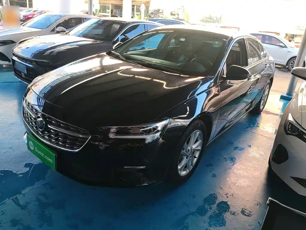 Buick Regal 2023 — фото 1