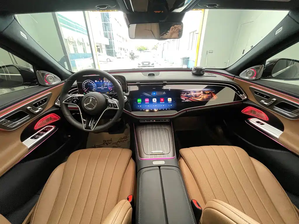 Mercedes-Benz E-Class 2025 — фото 26