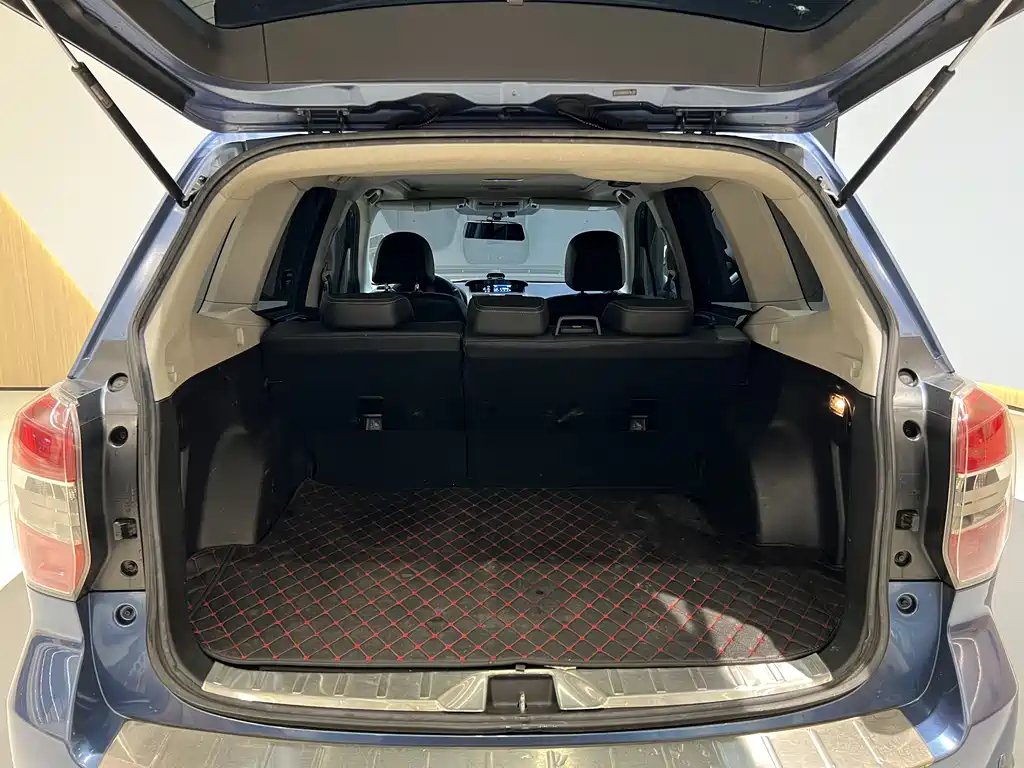 Subaru Forester 2014 — фото 16