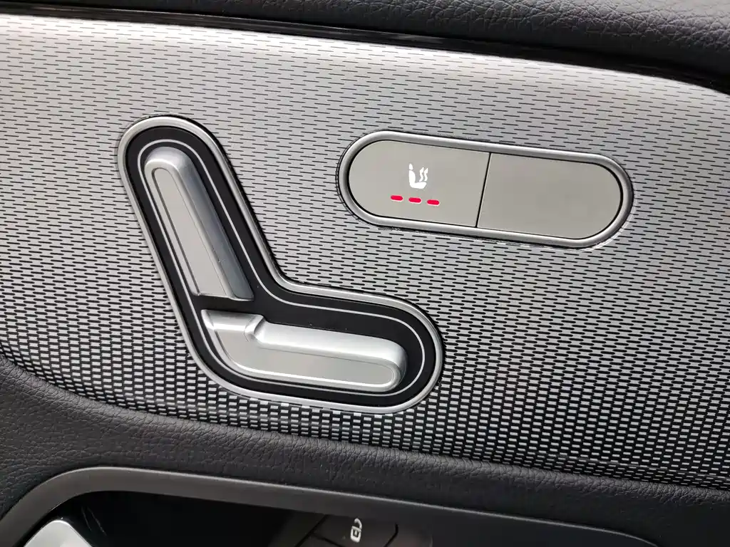 Mercedes-Benz GLB 2020 — фото 16