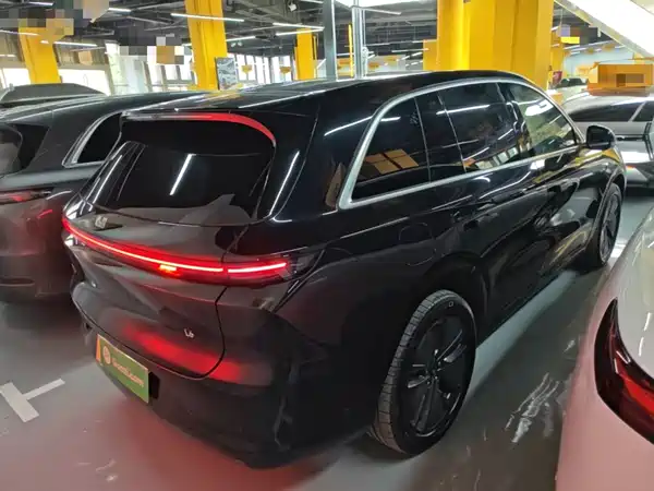 Li Auto L6 2024
