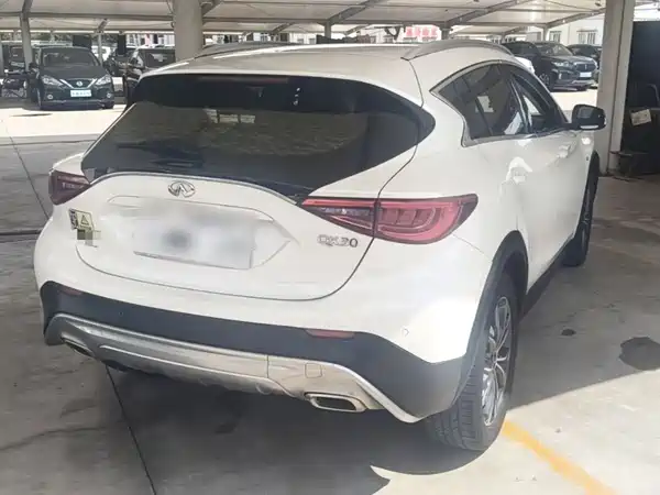 Infiniti QX30 2017