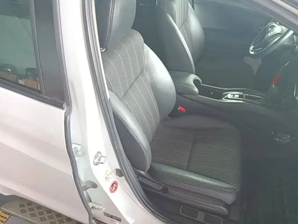 Honda Vezel 2015 — фото 25