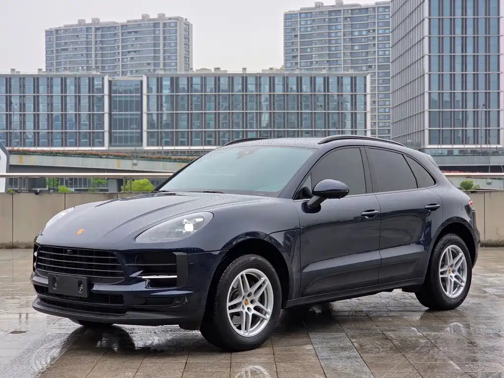 Porsche Macan 2021 — фото 1