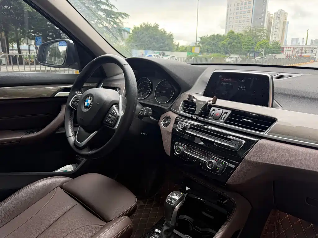 BMW X1 New Energy 2018 — фото 8