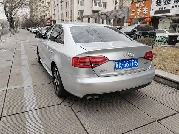 Audi A4L 2009