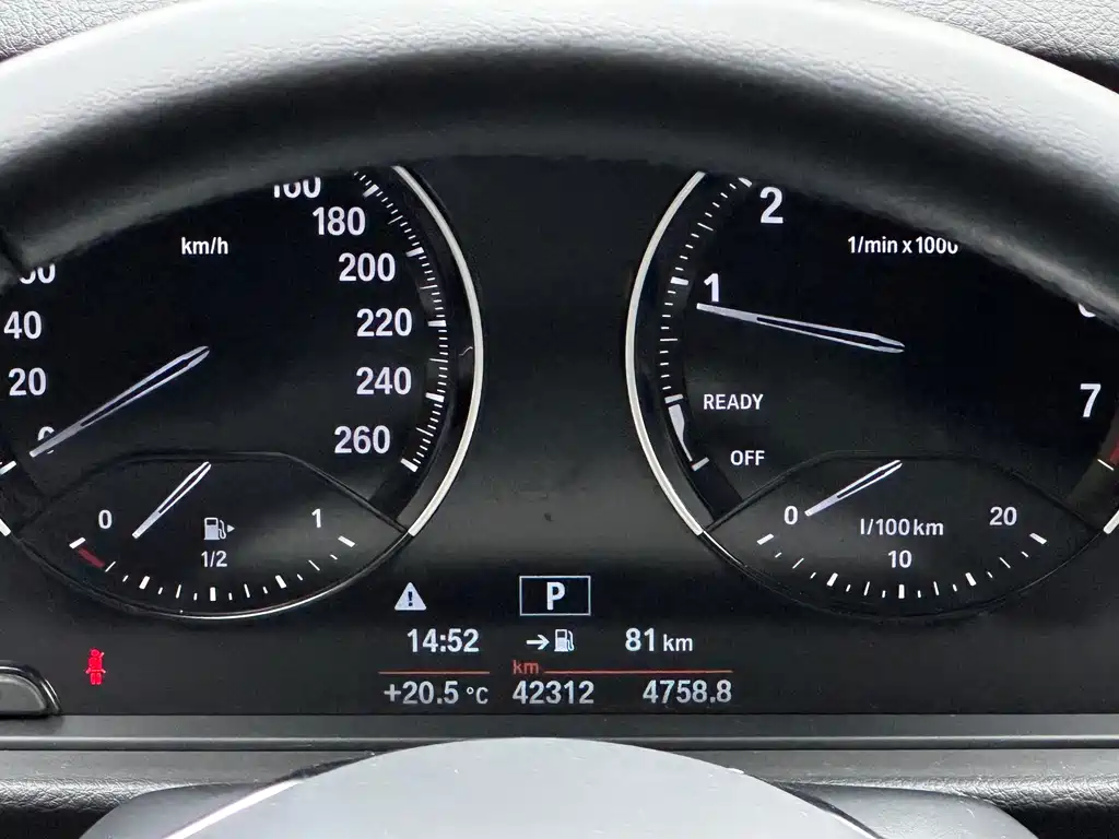 BMW 1 Series 2017 — фото 14