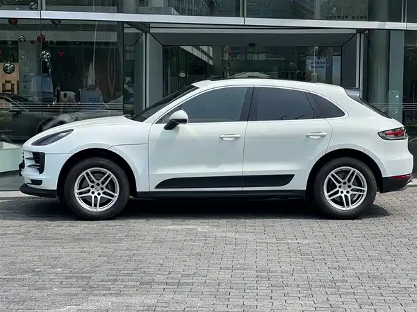 Porsche Macan 2020