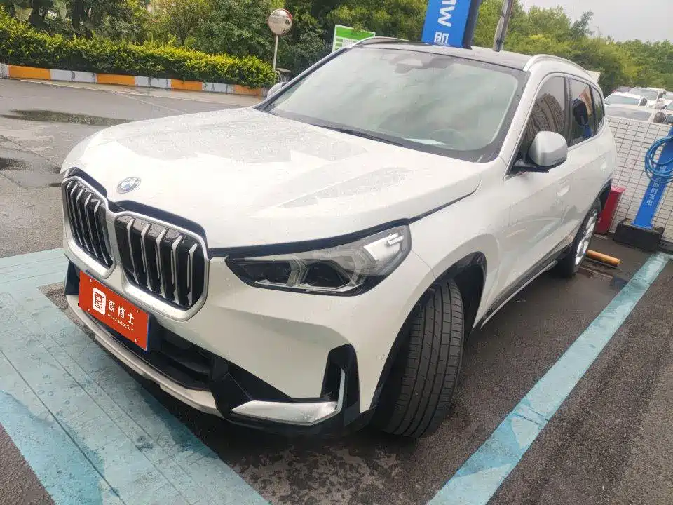BMW X1 2024 — фото 1