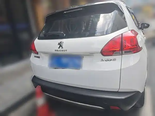 Peugeot 2008 2015