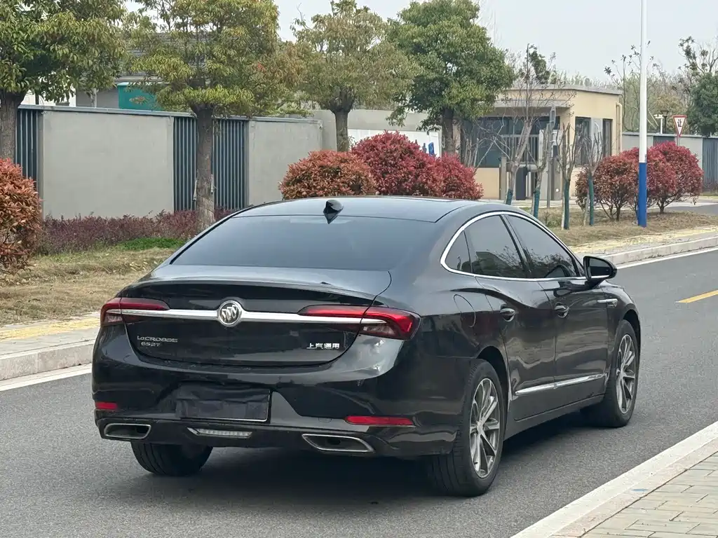 Buick LaCrosse 2023 — фото 10