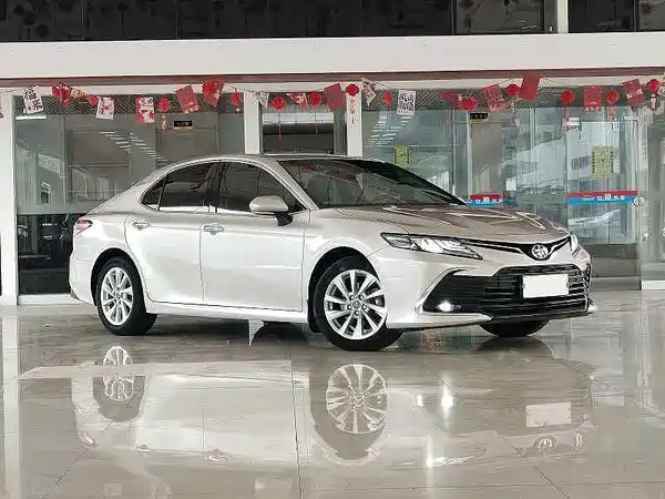 Toyota Camry 2021