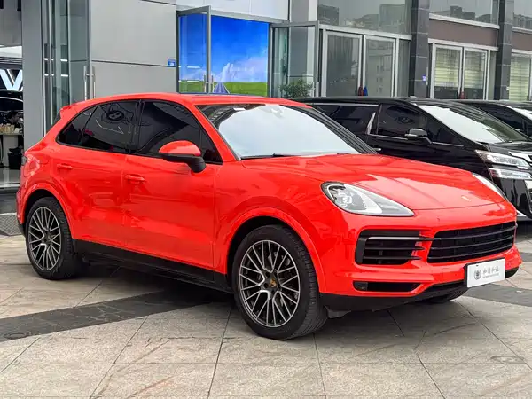 Porsche Cayenne 2021