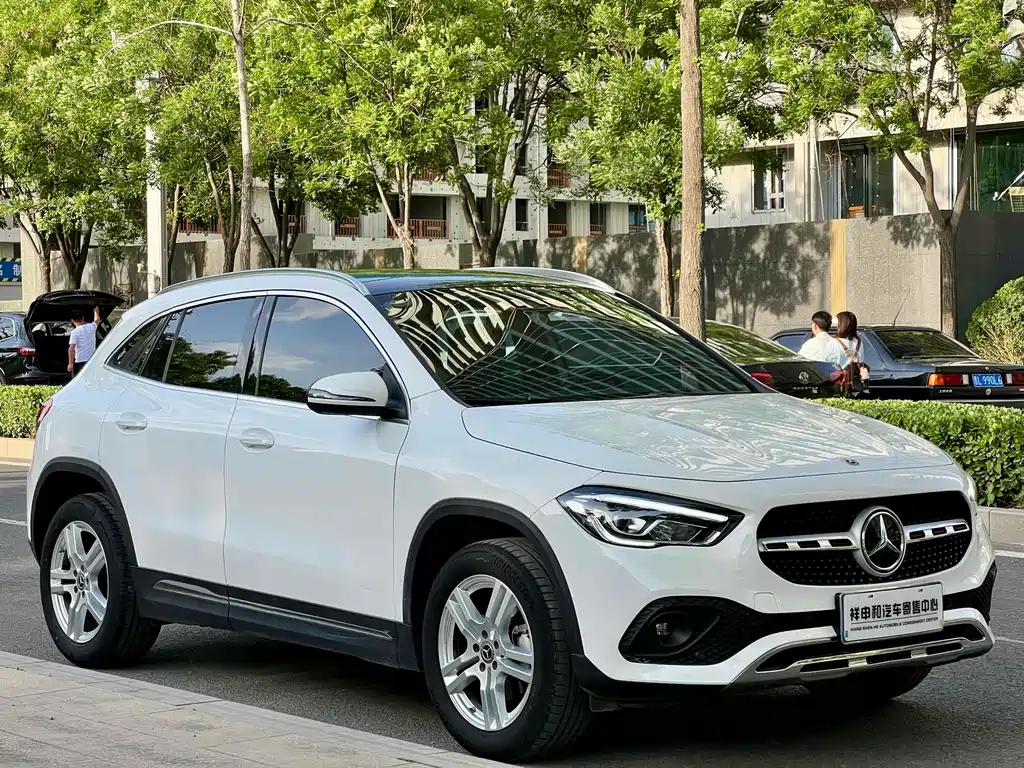 Mercedes-Benz GLA 2023 — фото 3