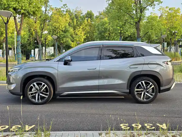 BYD Song L DM-i 2024