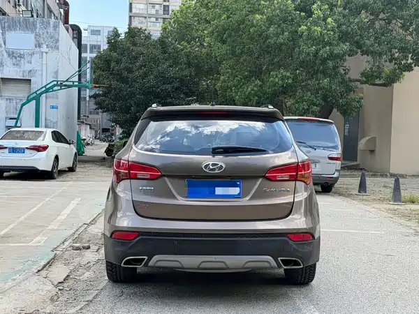 Hyundai Santa Fe 2013