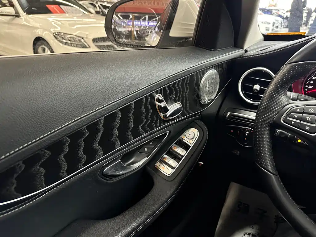 Mercedes-Benz C-Class 2018 — фото 15
