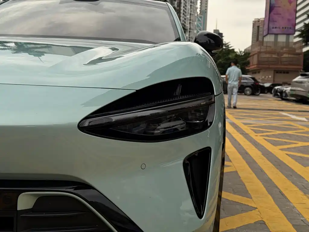 Xiaomi YU7 2025 — фото 13