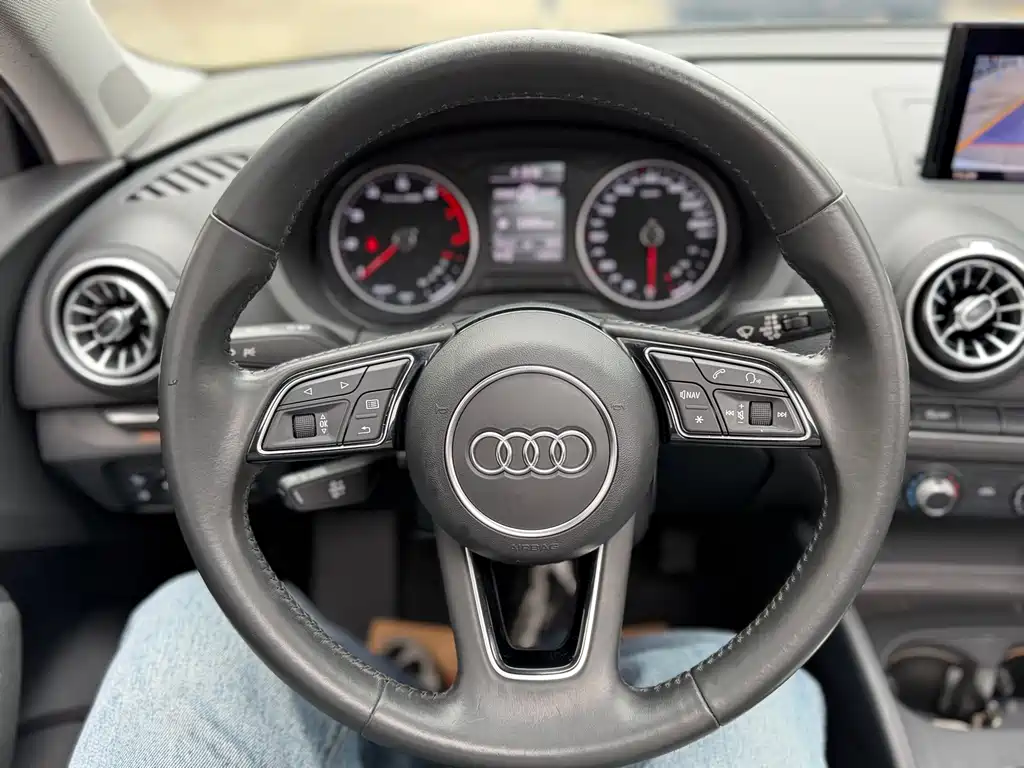 Audi A3 2021 — фото 13