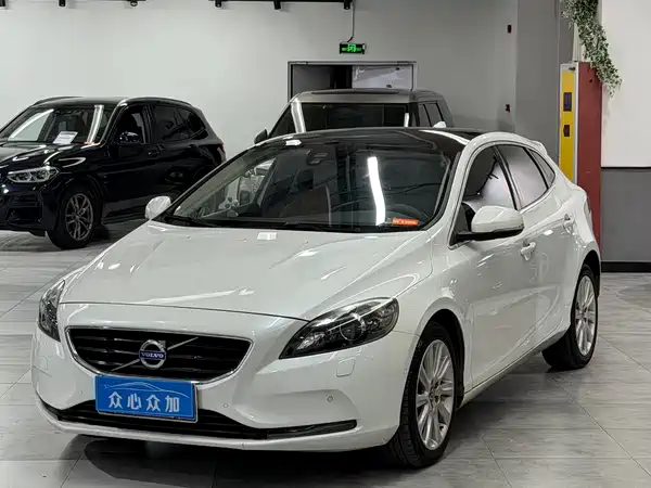 Volvo V40 2016