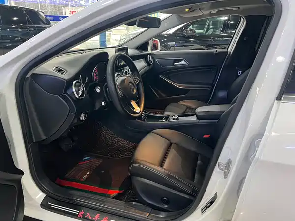Mercedes-Benz GLA 2017