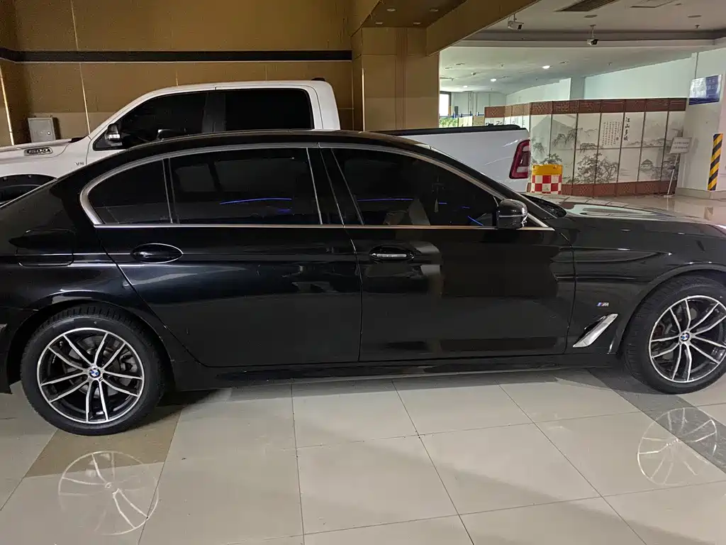 BMW 5 Series 2022