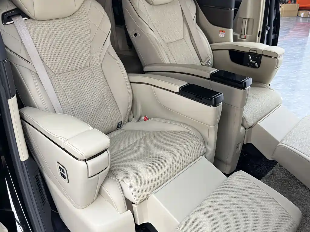 Toyota Alphard 2024 — фото 22