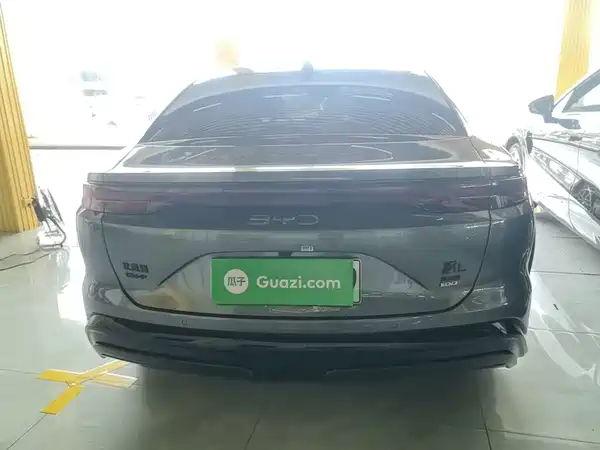 BYD Han L 2025