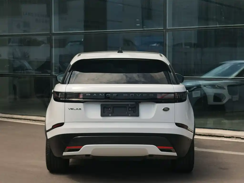 Land Rover Velar 2025 — фото 4