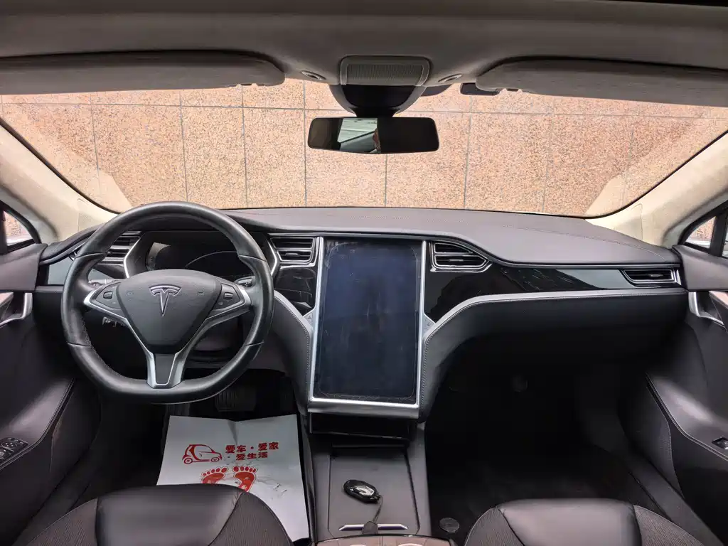 Tesla Model S 2016 — фото 10