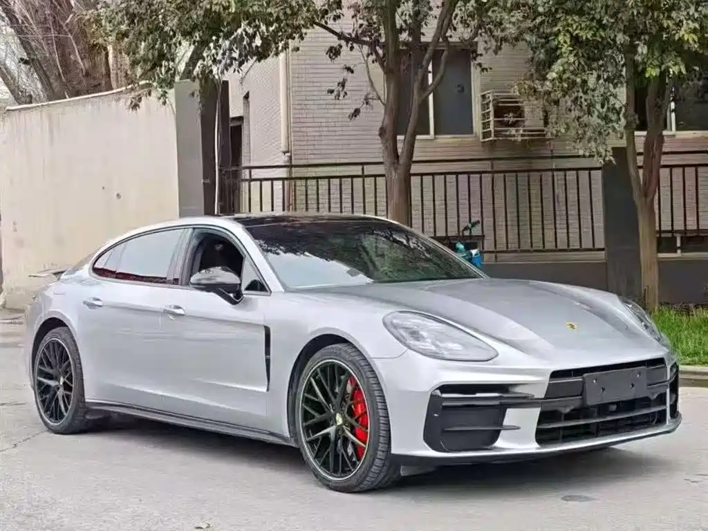Porsche Panamera 2019 — фото 3