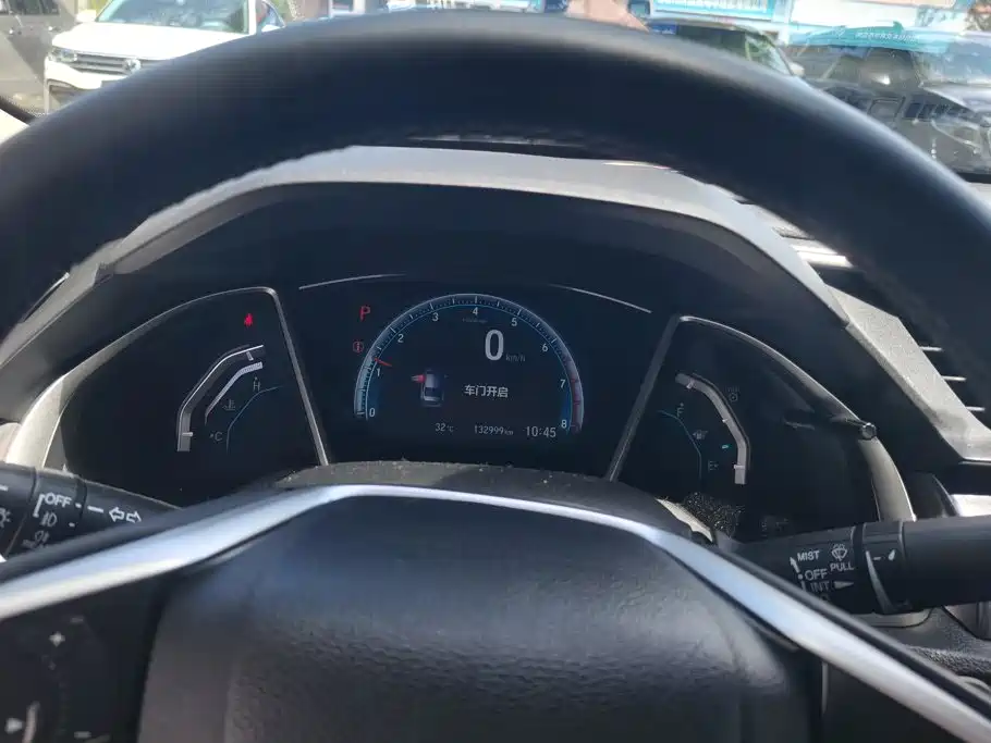 Honda Civic 2018 — фото 14