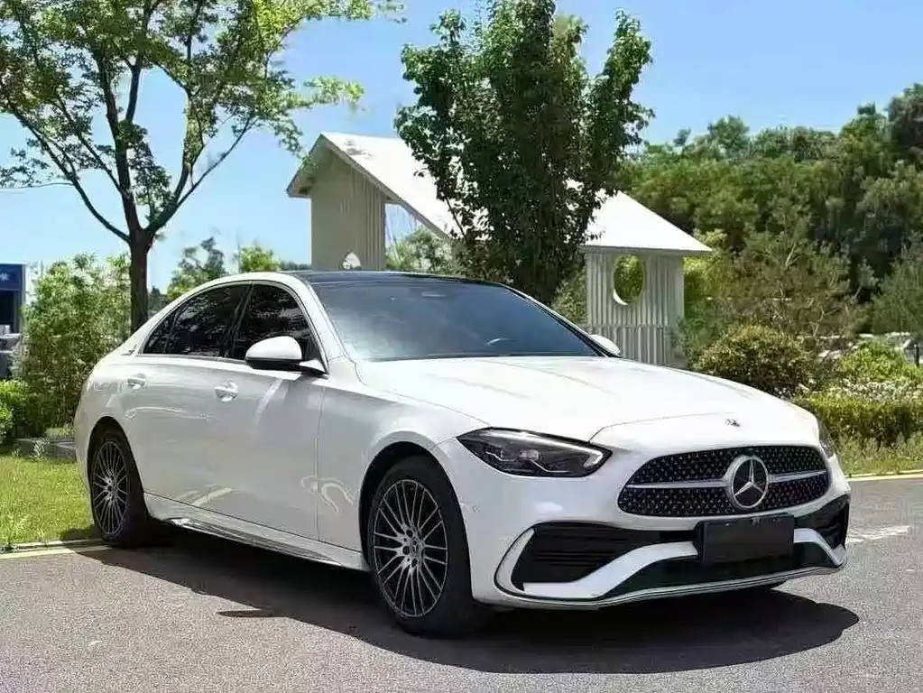 Mercedes-Benz C-Class 2023 — фото 3