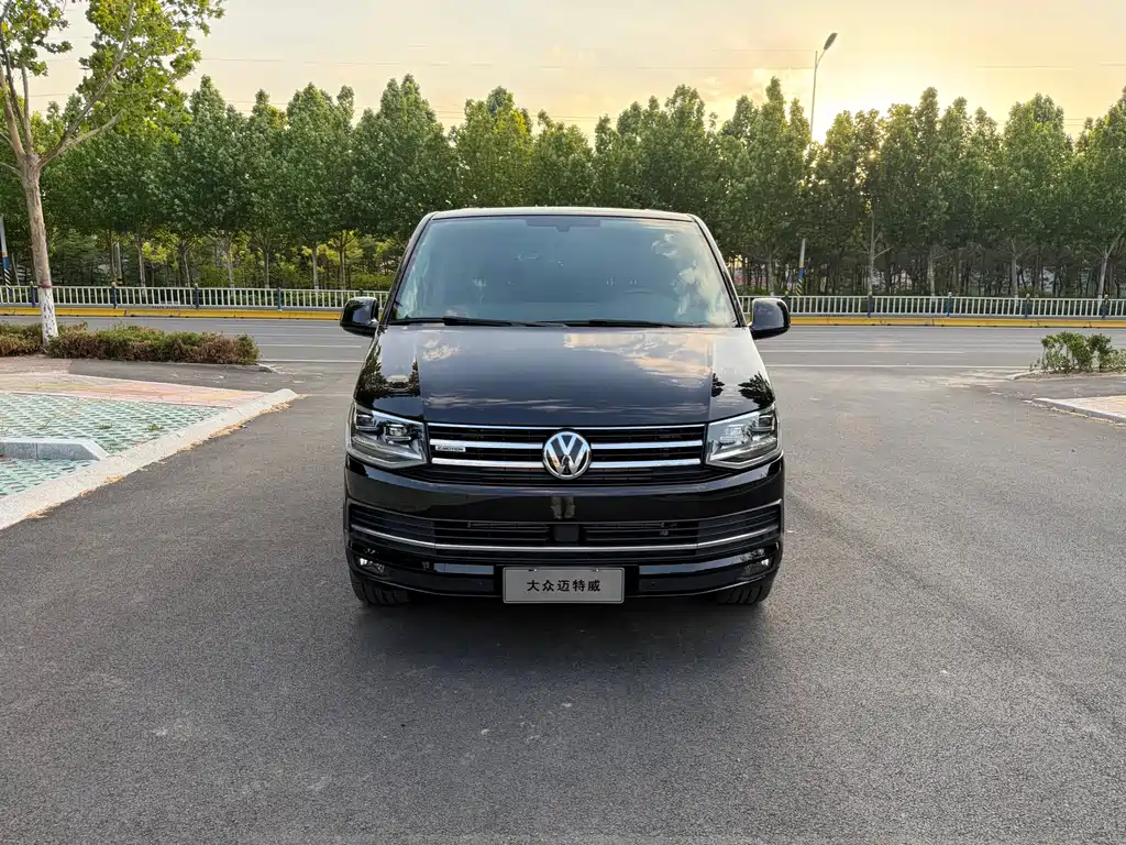 Volkswagen Multivan 2020 — фото 2