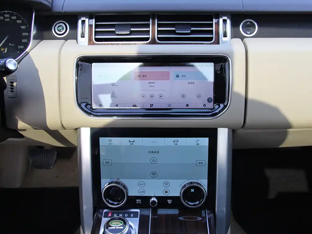 Land Rover Range Rover 2016 — фото 22