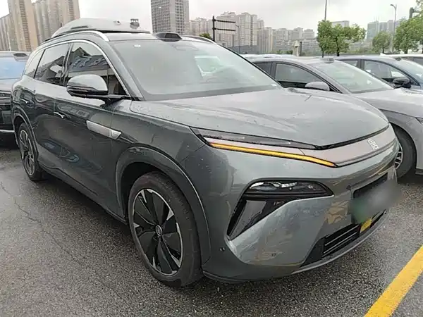 BYD Tang L 2025