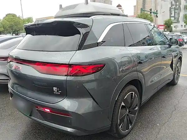 BYD Tang L 2025