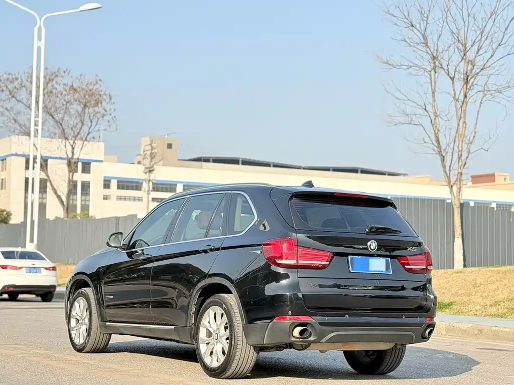 BMW X5 2015 — фото 7