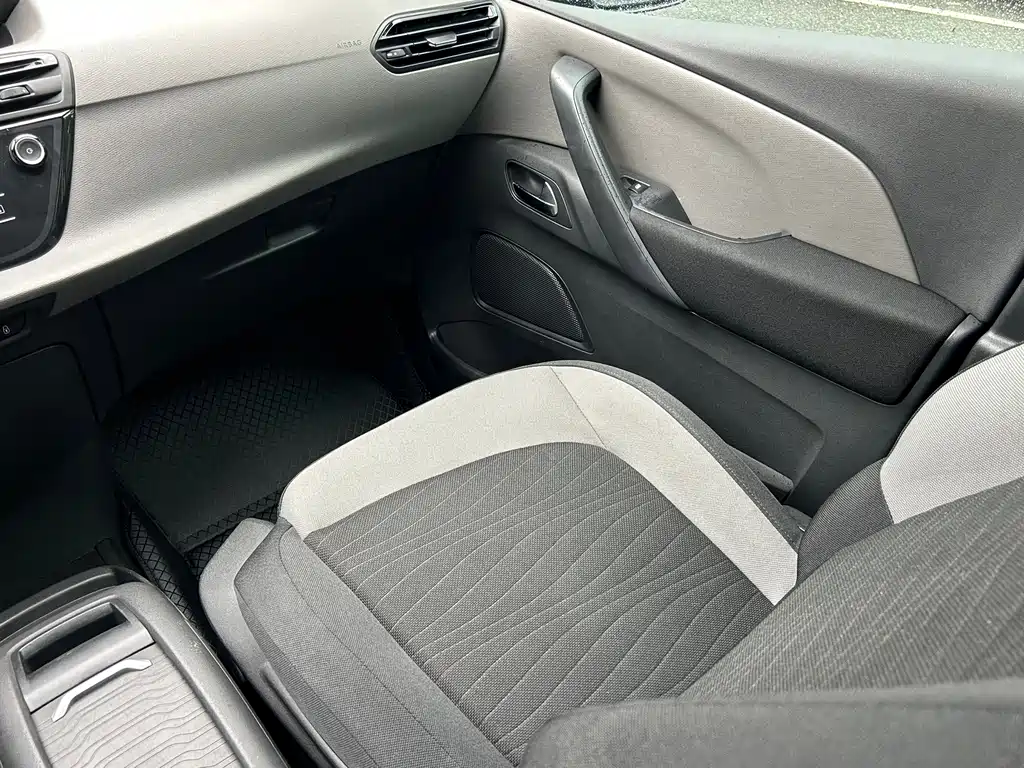 Citroën C4 PICASSO 2017 — фото 22