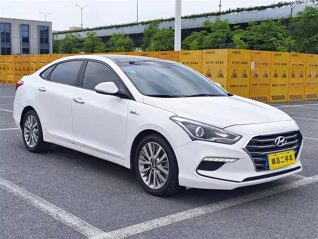 Hyundai Mistra 2017 — фото 5