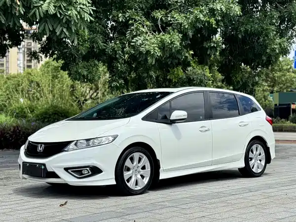 Honda Jade 2016