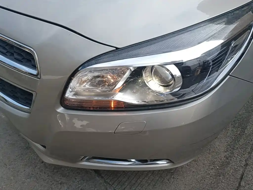 Chevrolet Malibu 2015 — фото 24