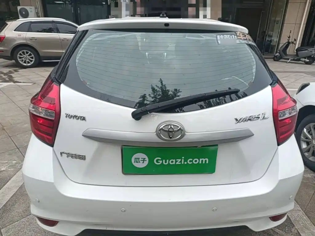 Toyota Yaris L 2017