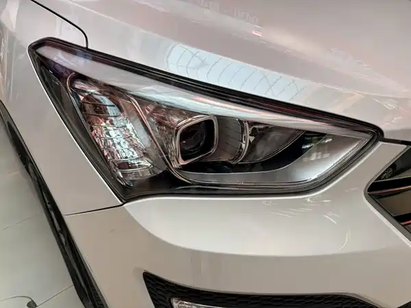 Hyundai Santa Fe 2015