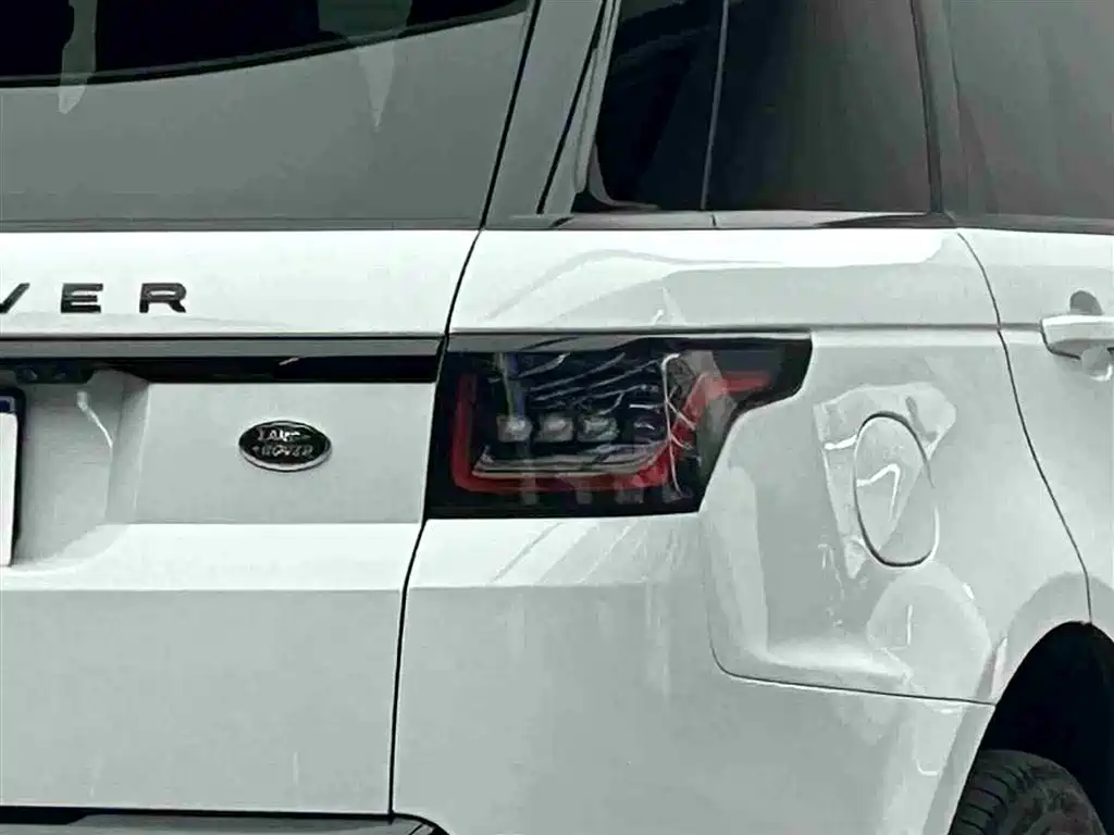 Land Rover Sport 2023 — фото 20