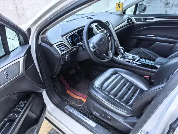 Ford Mondeo 2014